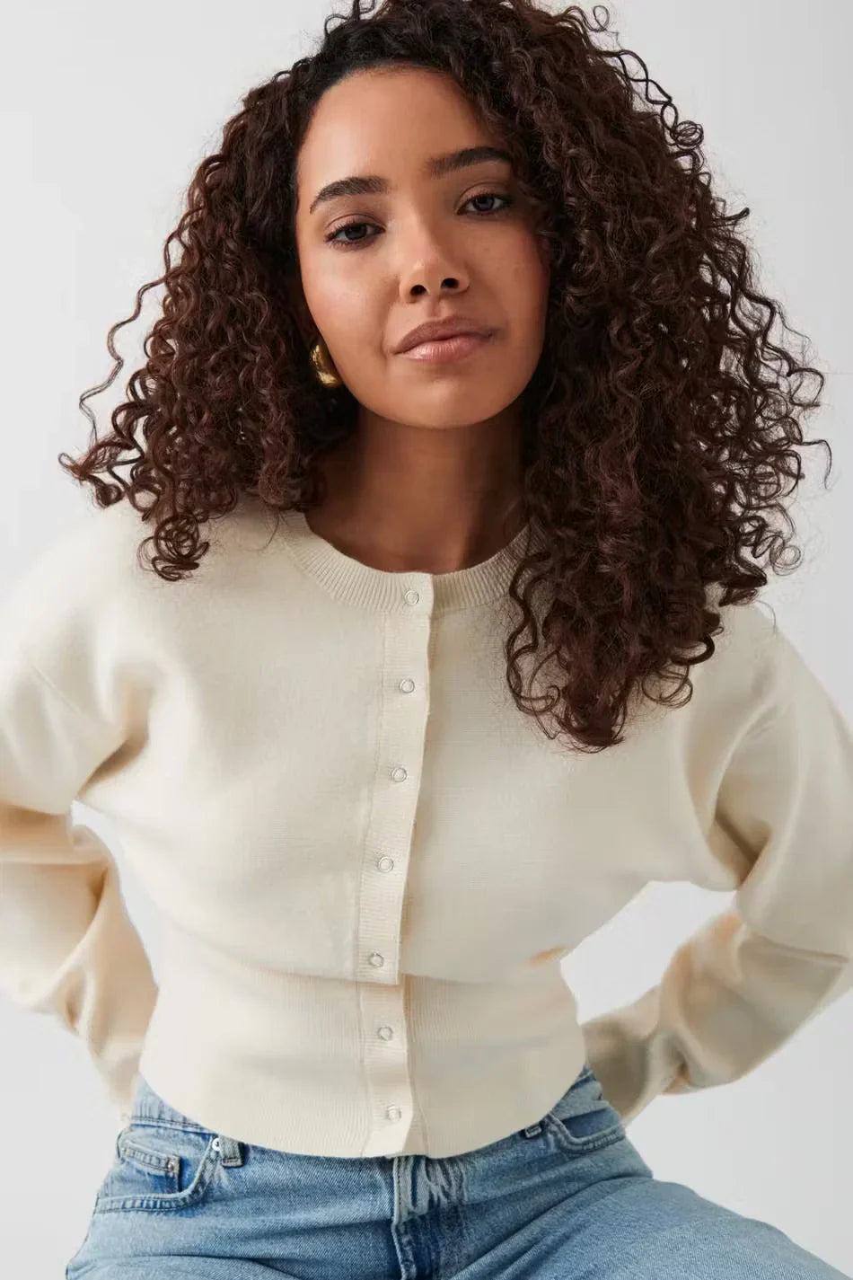 Round Neck Knit Cardigan