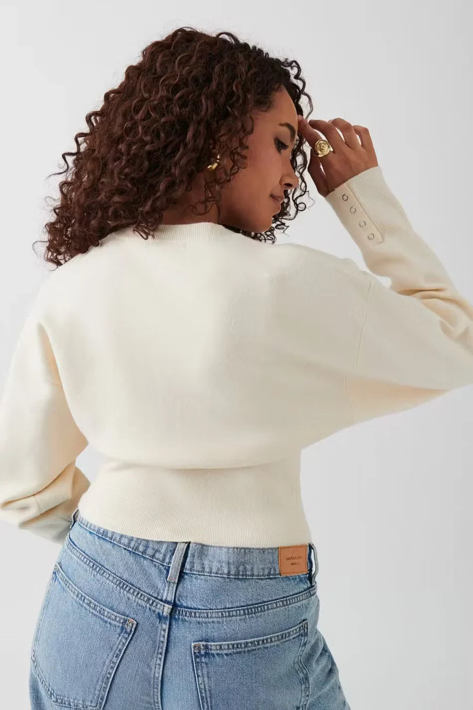 Round Neck Knit Cardigan